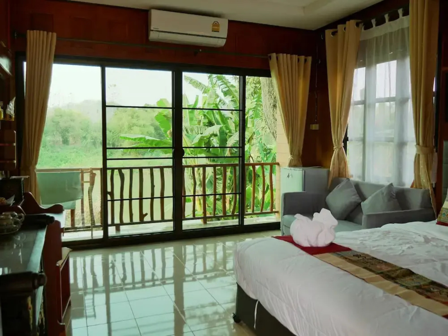 Sisatchanalai Heritage & Resort