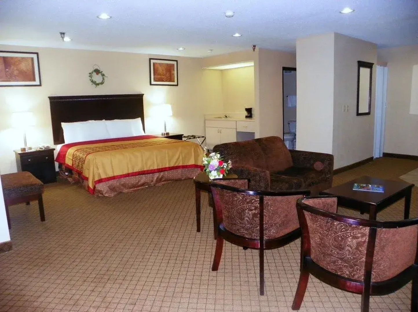 Days Inn And Suites Upper Sandusky
