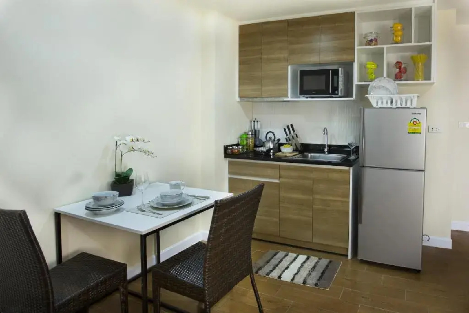 BBG Seaside Luxurious Service Apartment