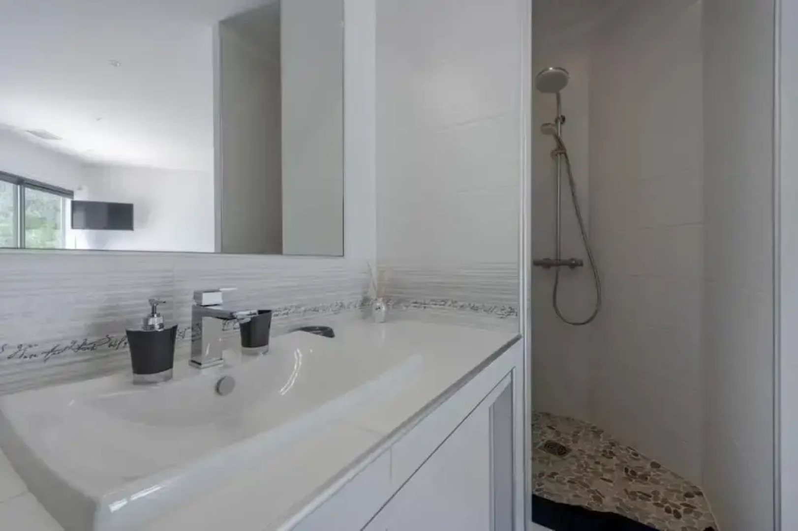 Villa With Heated Swimming Pool spa gym and Cinema