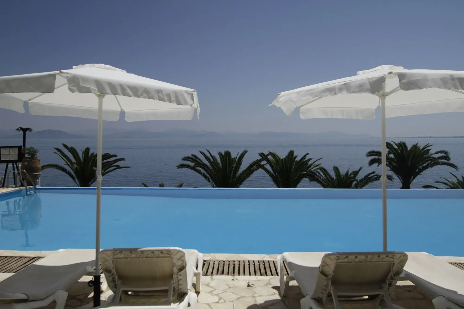 Отель Corfu Maris Bellos