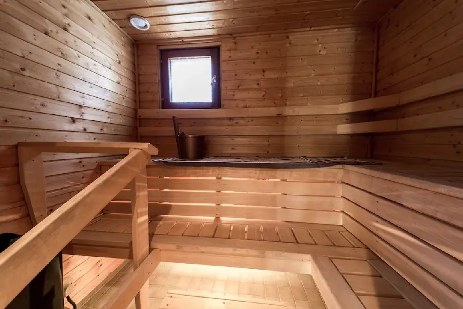 SSA Spot Comfortable 2-room apt 5004C18