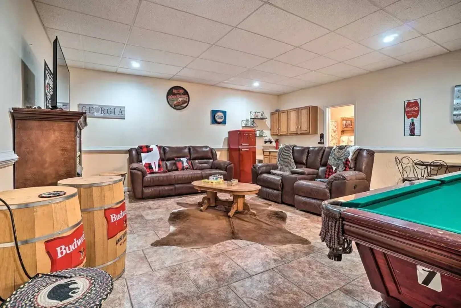 Hiawassee Cabin w/ Mtn Views < 1 Mi to Lake!