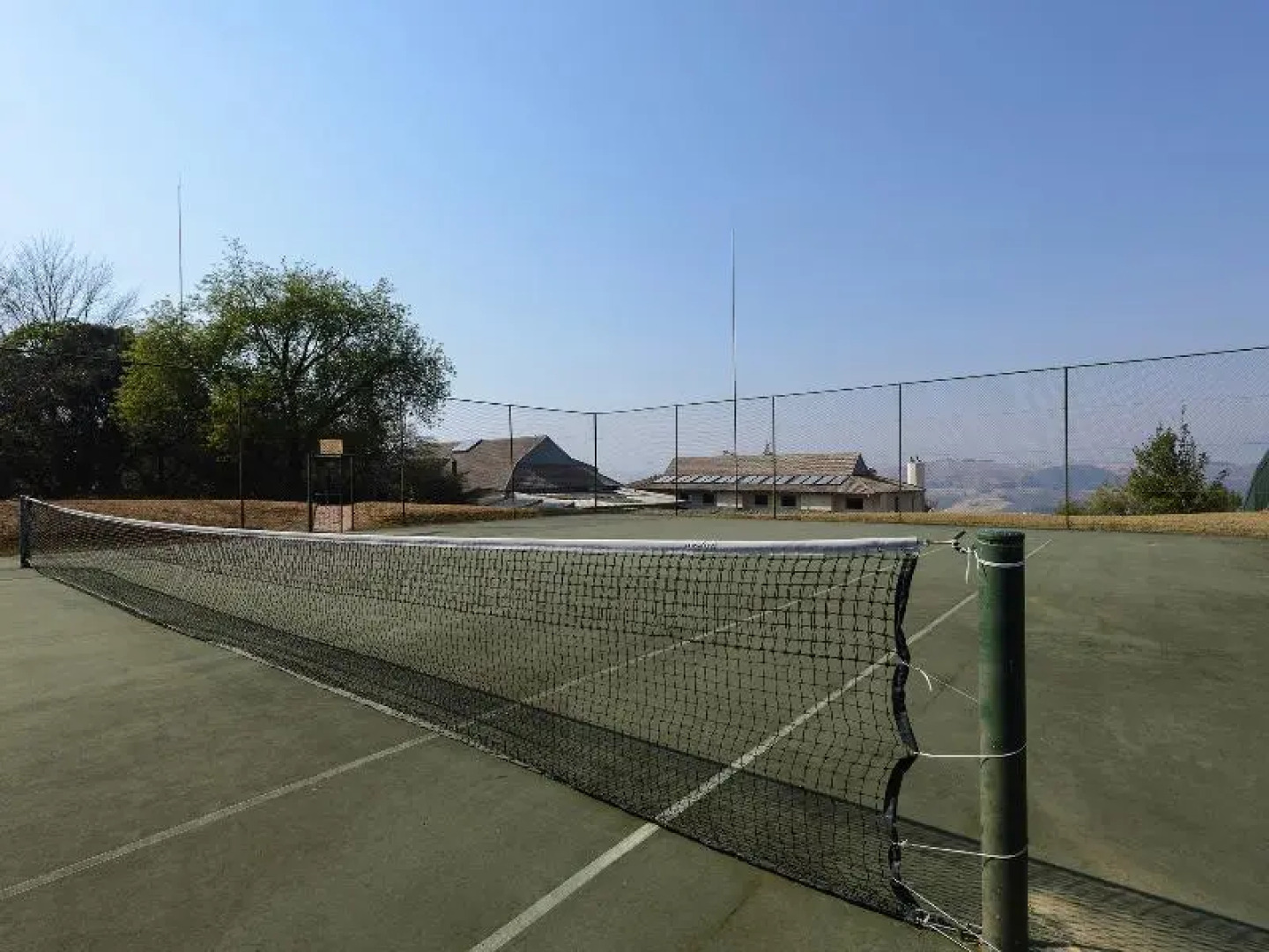 Cayley Mountain Resort