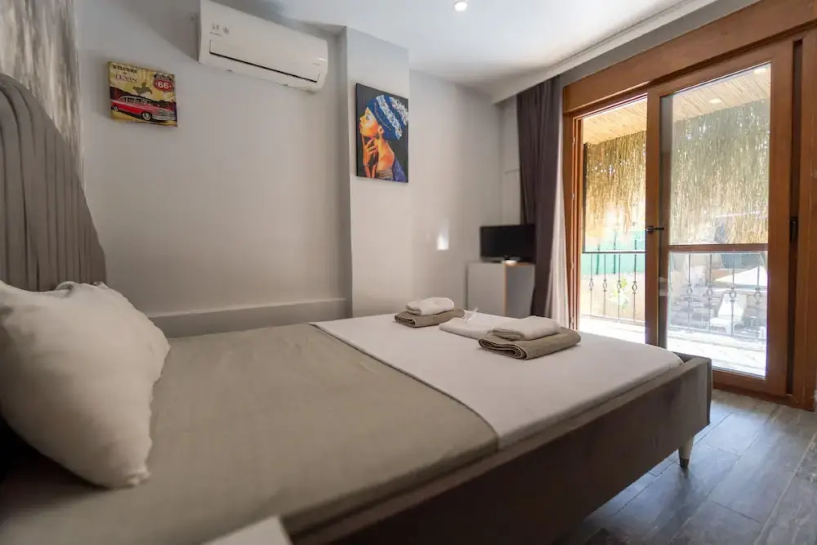 Stone House Foca Butik Otel