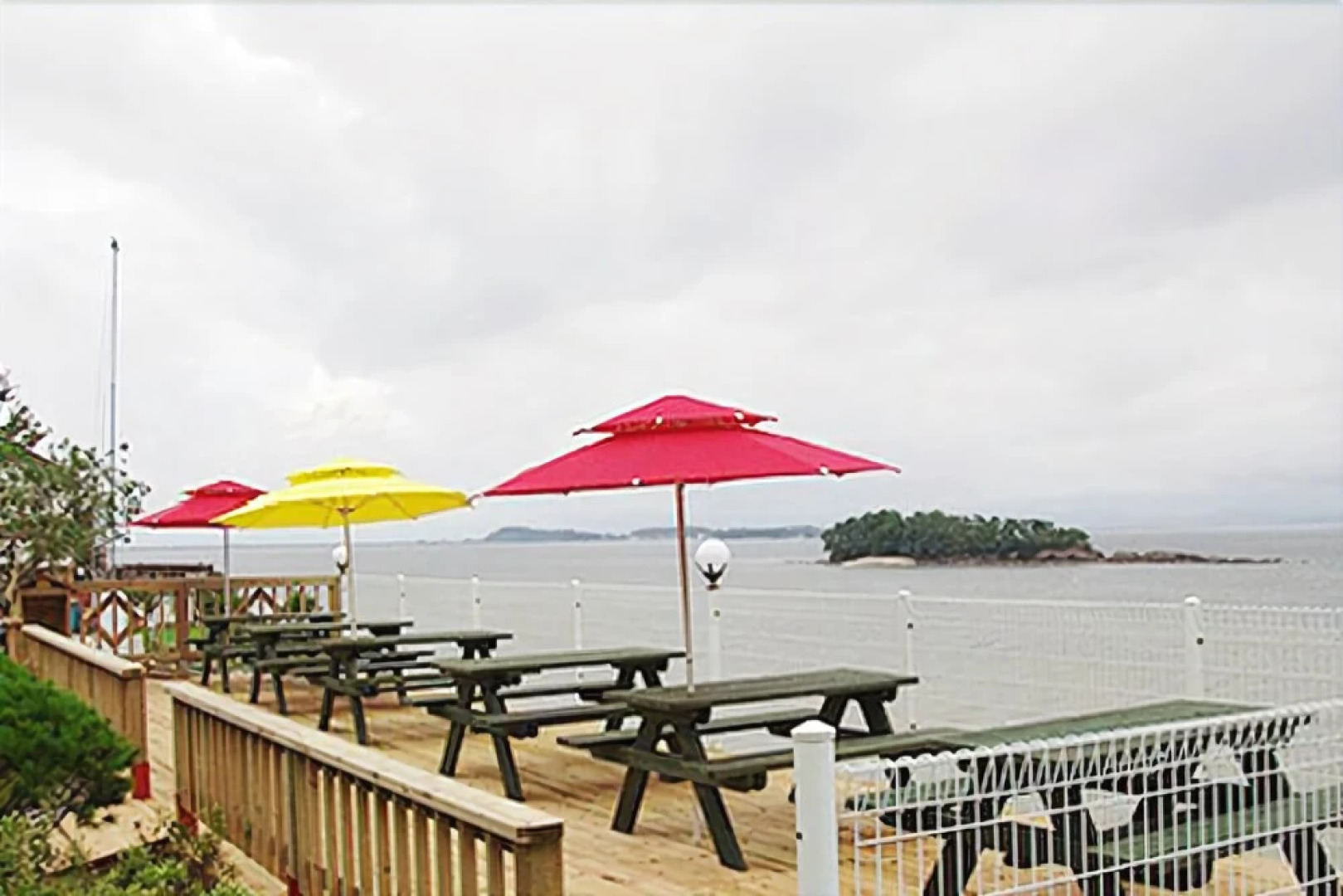 Taean Log House Pension