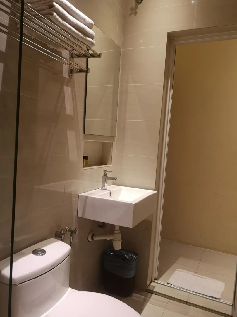 The V Hotel