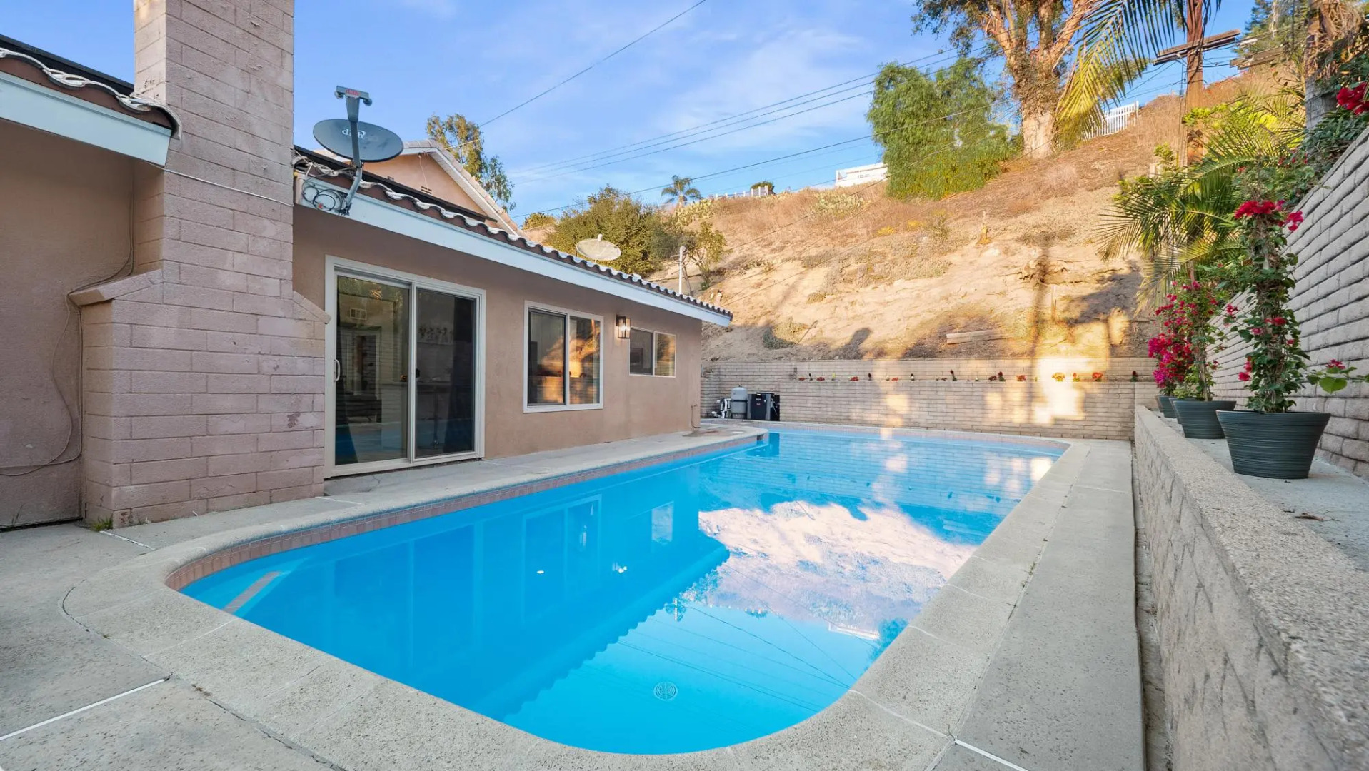 Heated Pool & Spa ensuite Villa