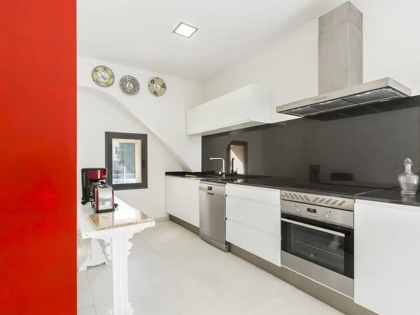 Residence by G Can Rochet