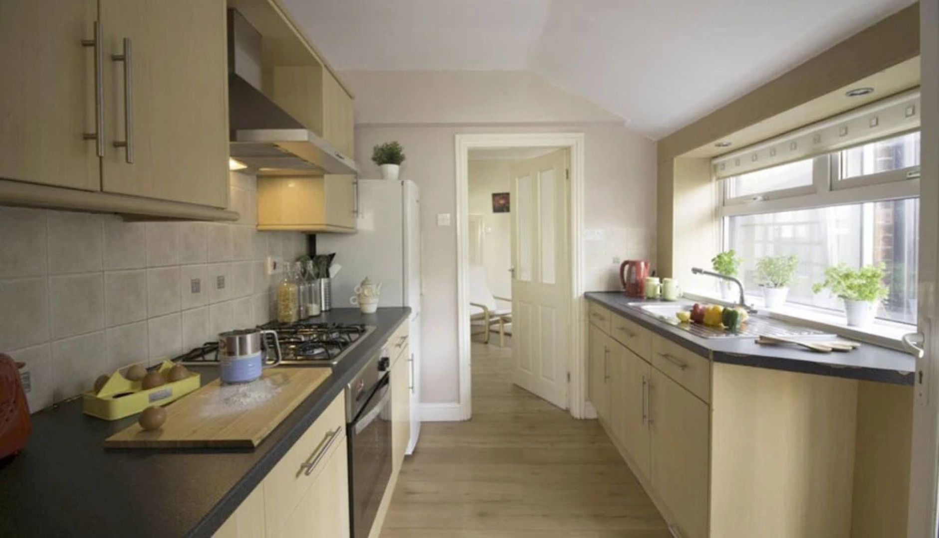 RoomTel - Brook House