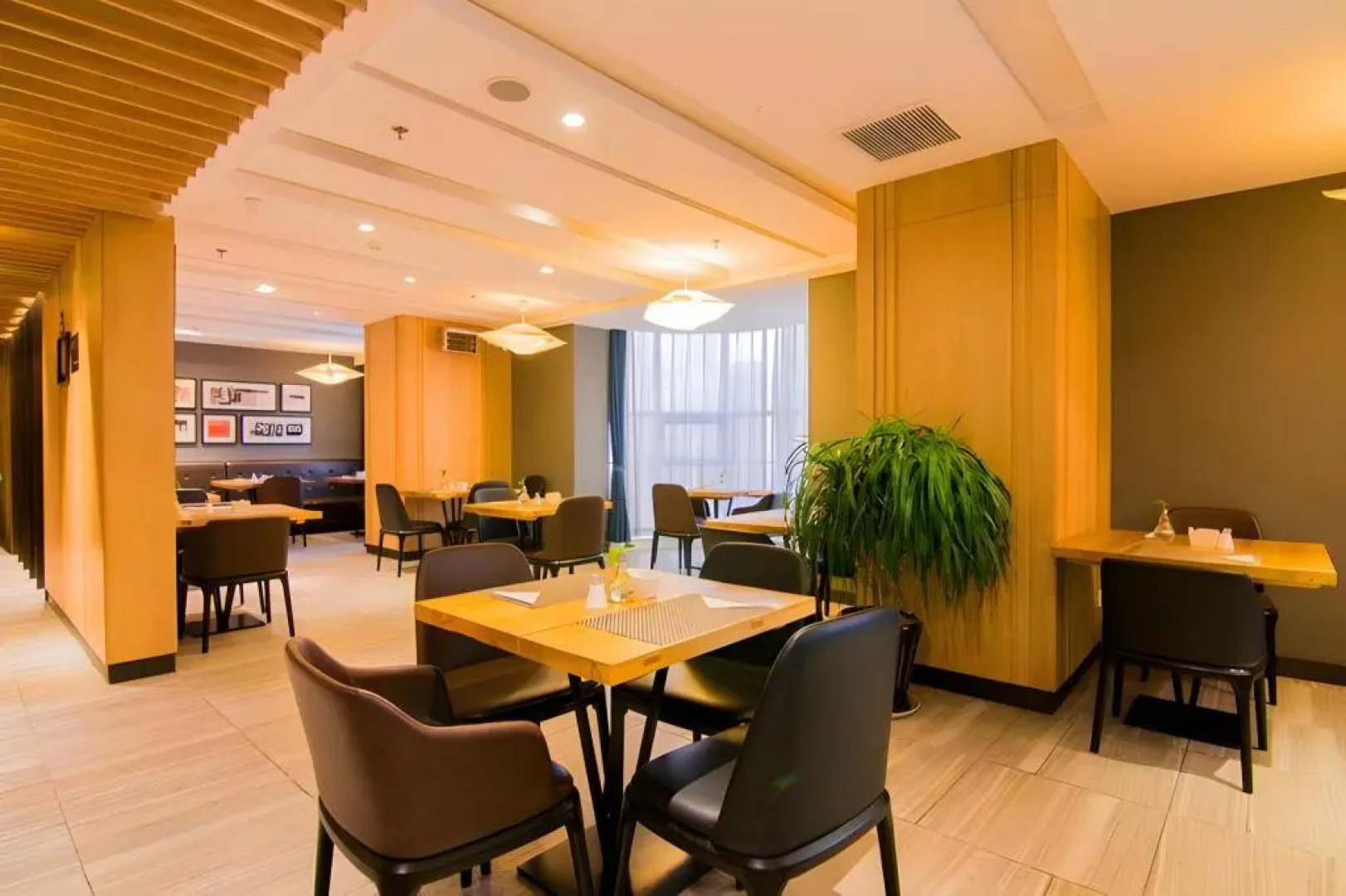 Yitel Collection Shenyang Sanhao Street