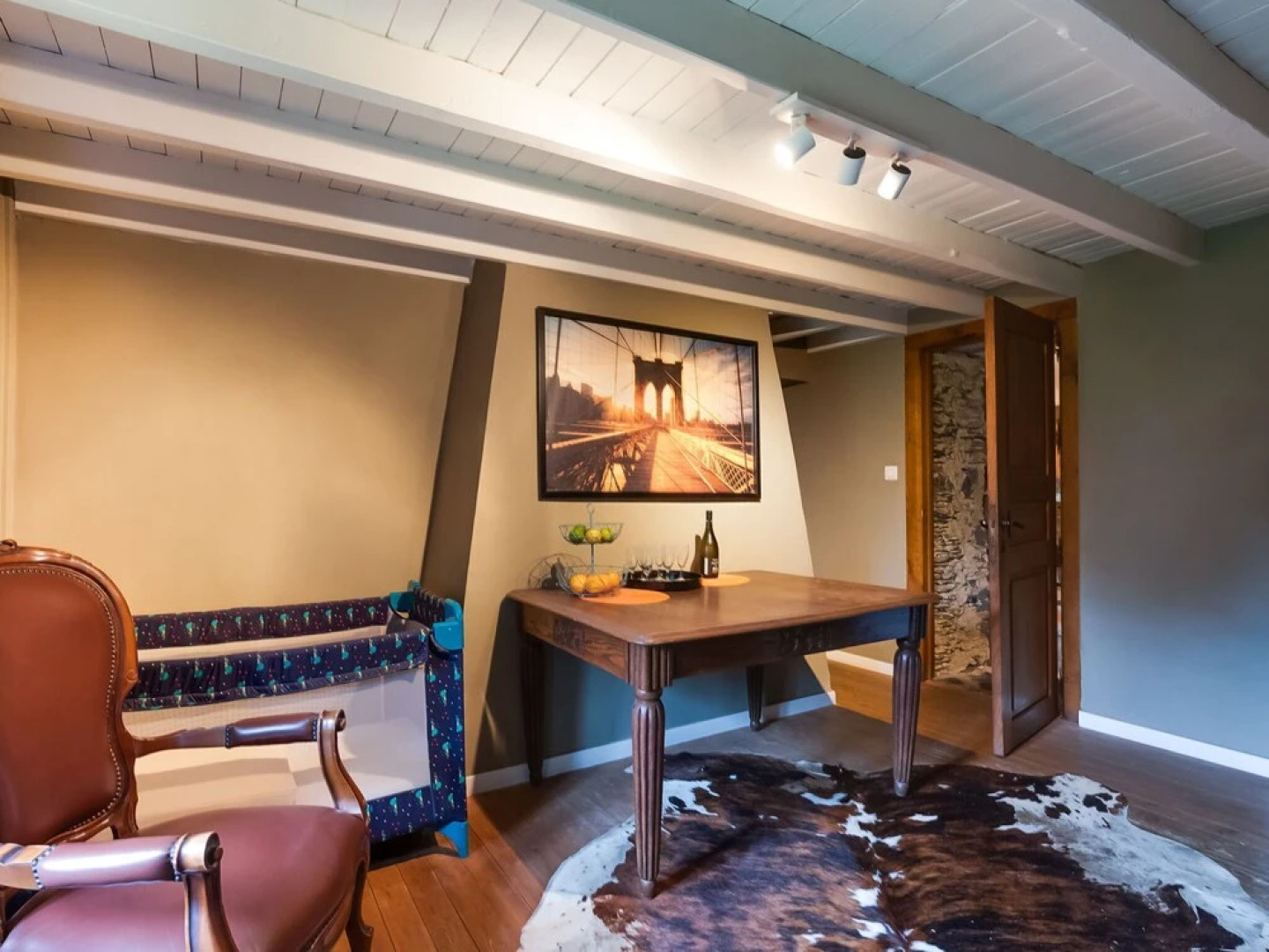Detached Holiday Home with Sauna & Open Fire near Houffalize