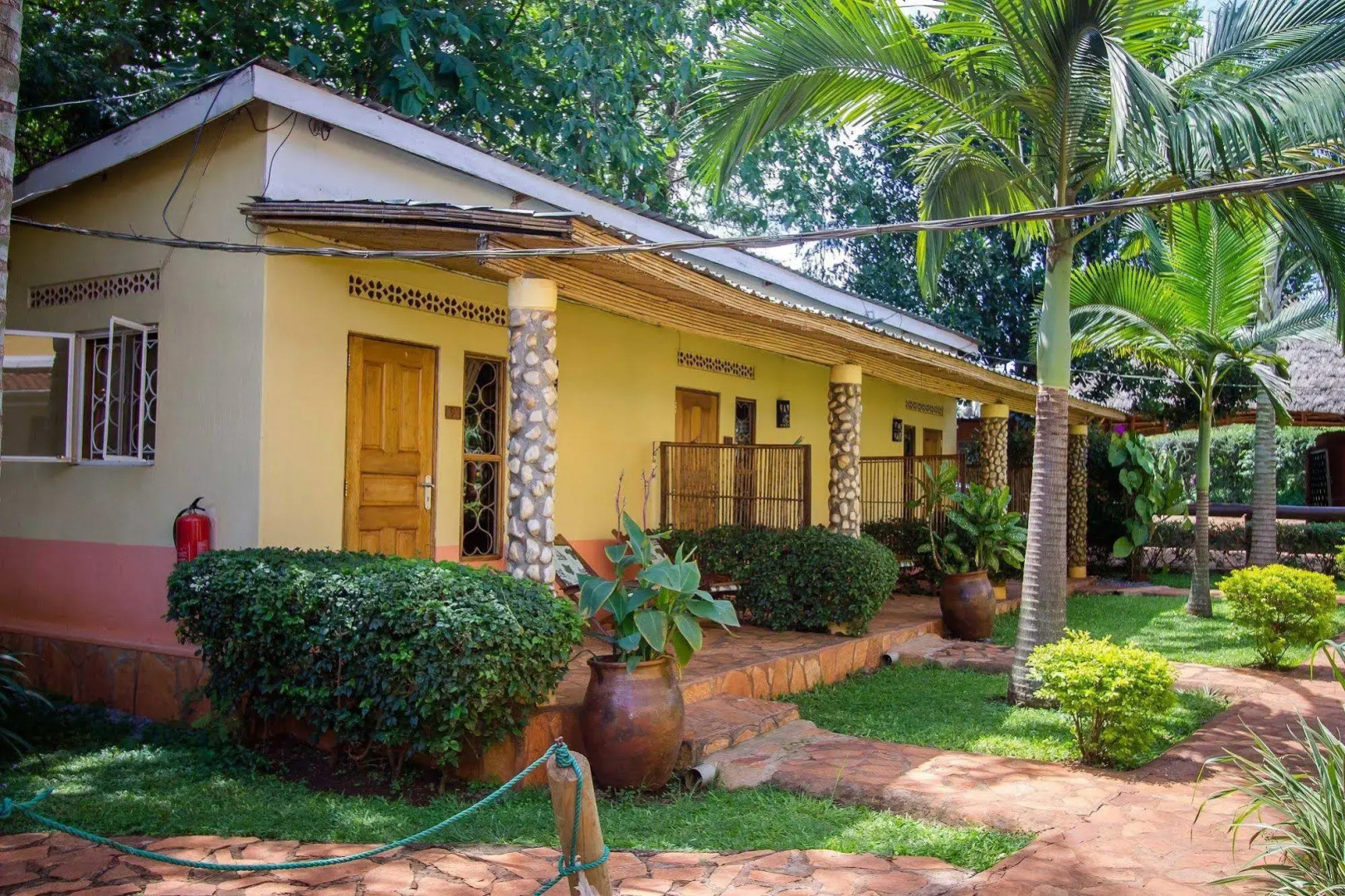 2 Friends Guest House