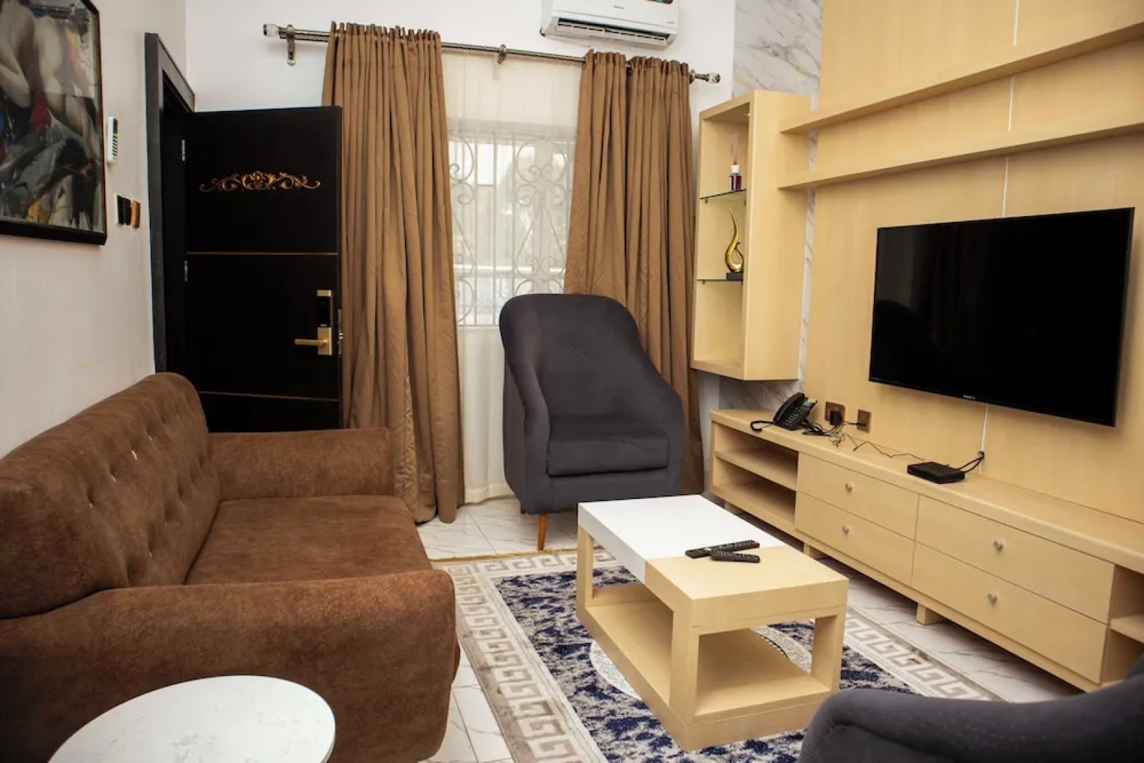 Le Rivera Apartments