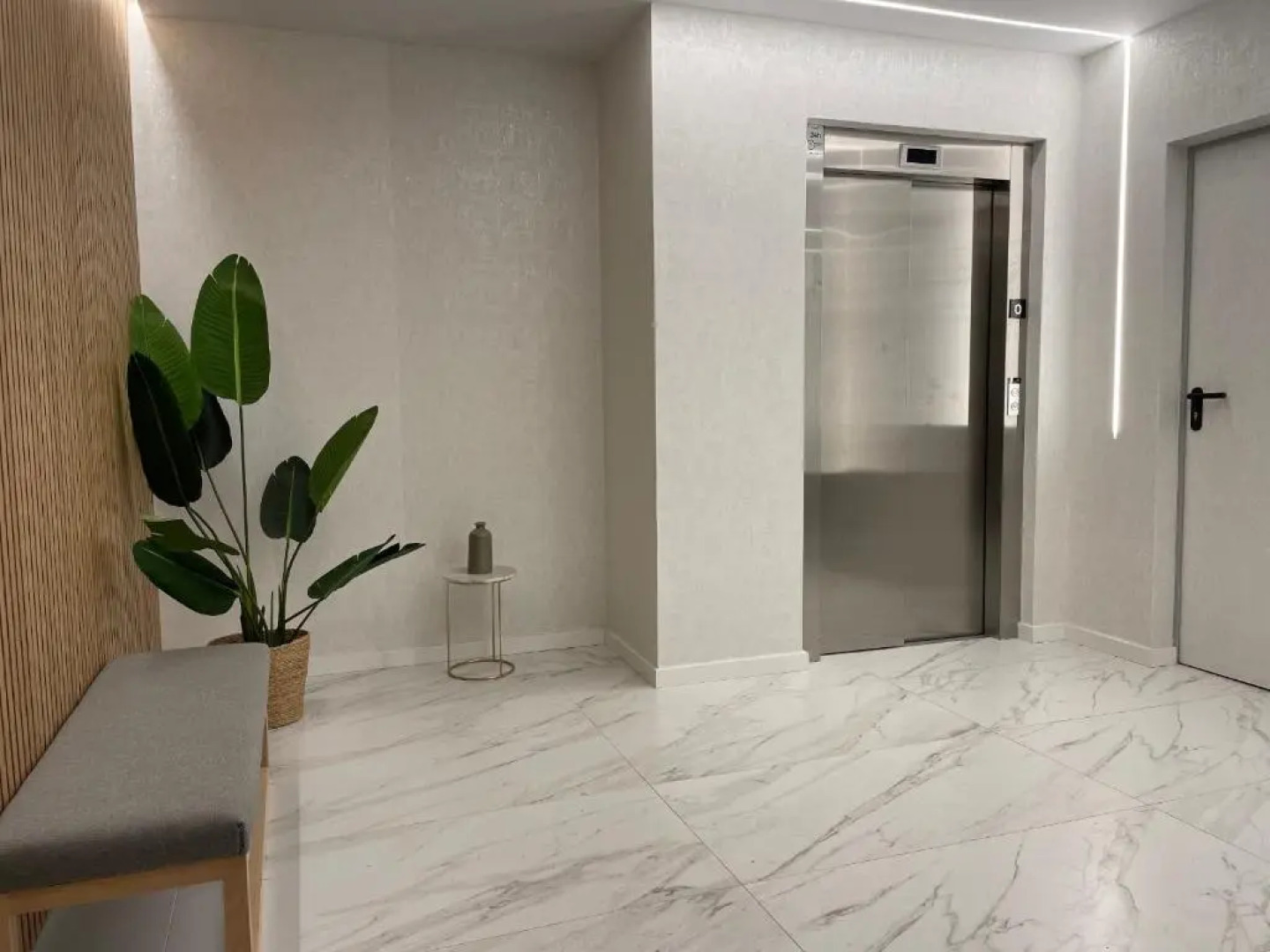 GRAN BILBAO XI with parking by Aston Rentals