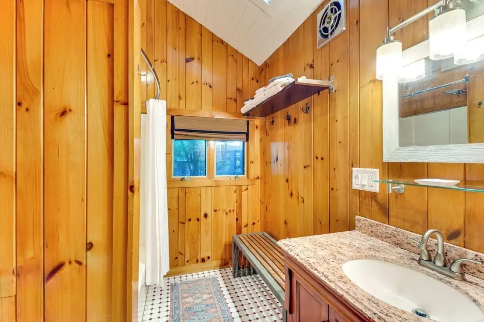 Tranquil Highlands Cottage With Fire Pit & Stream!