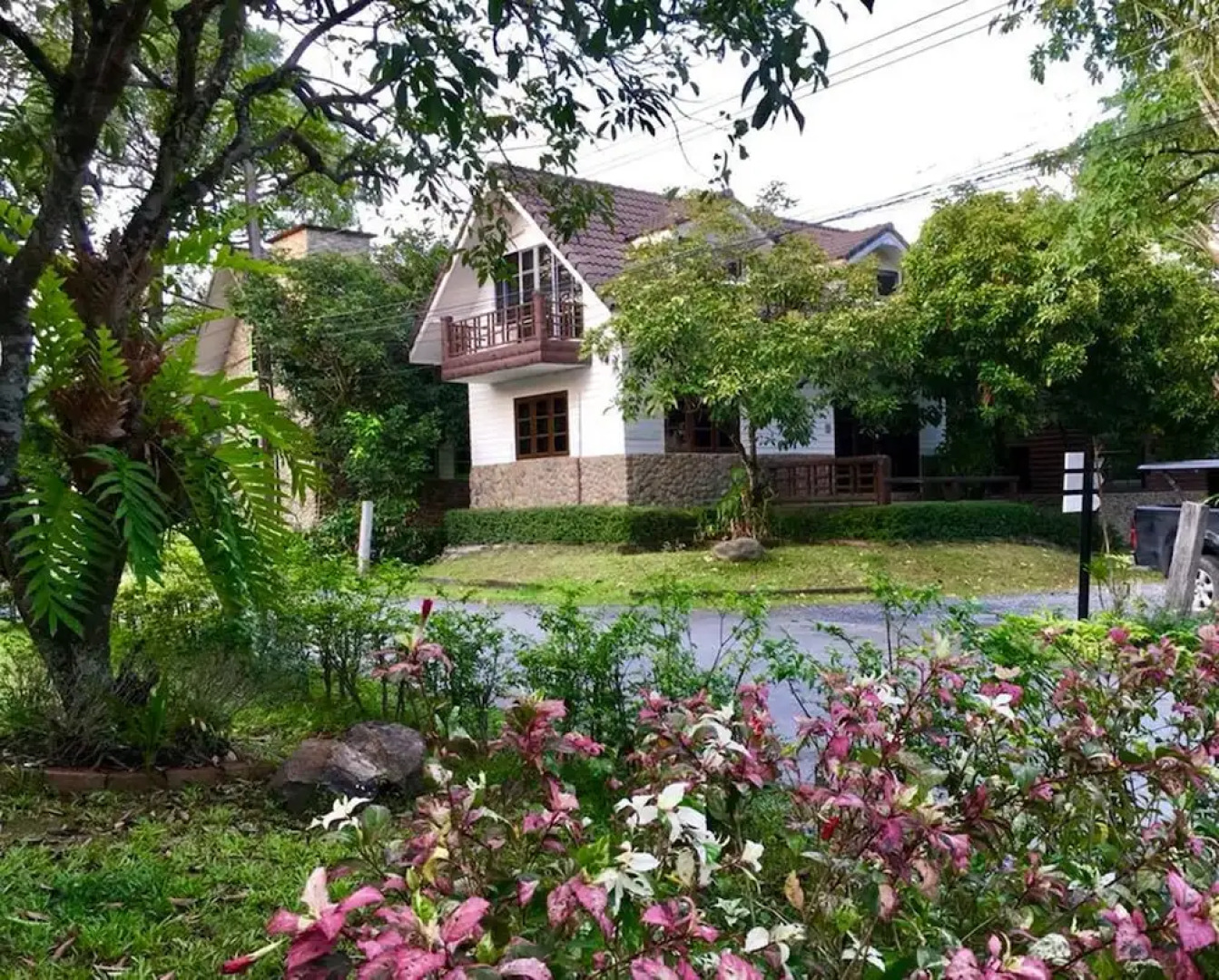 Home and Hill Resort