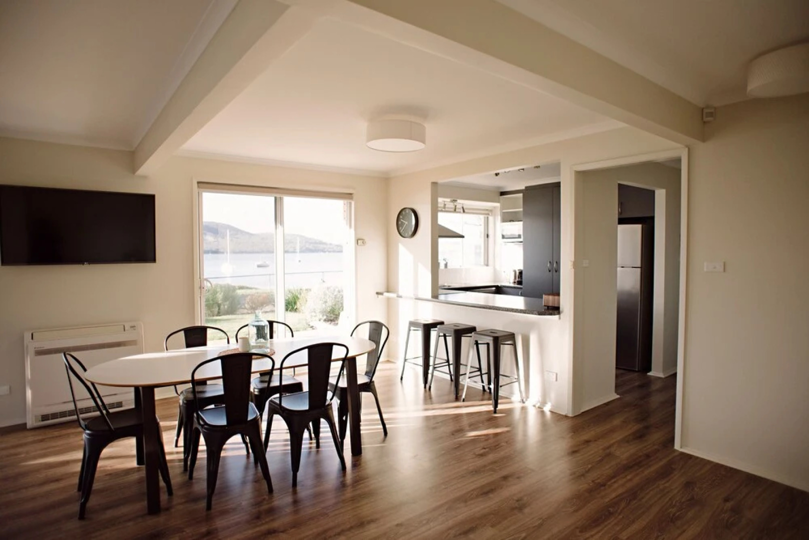 Waterfront Holiday Home - Esplanade 54