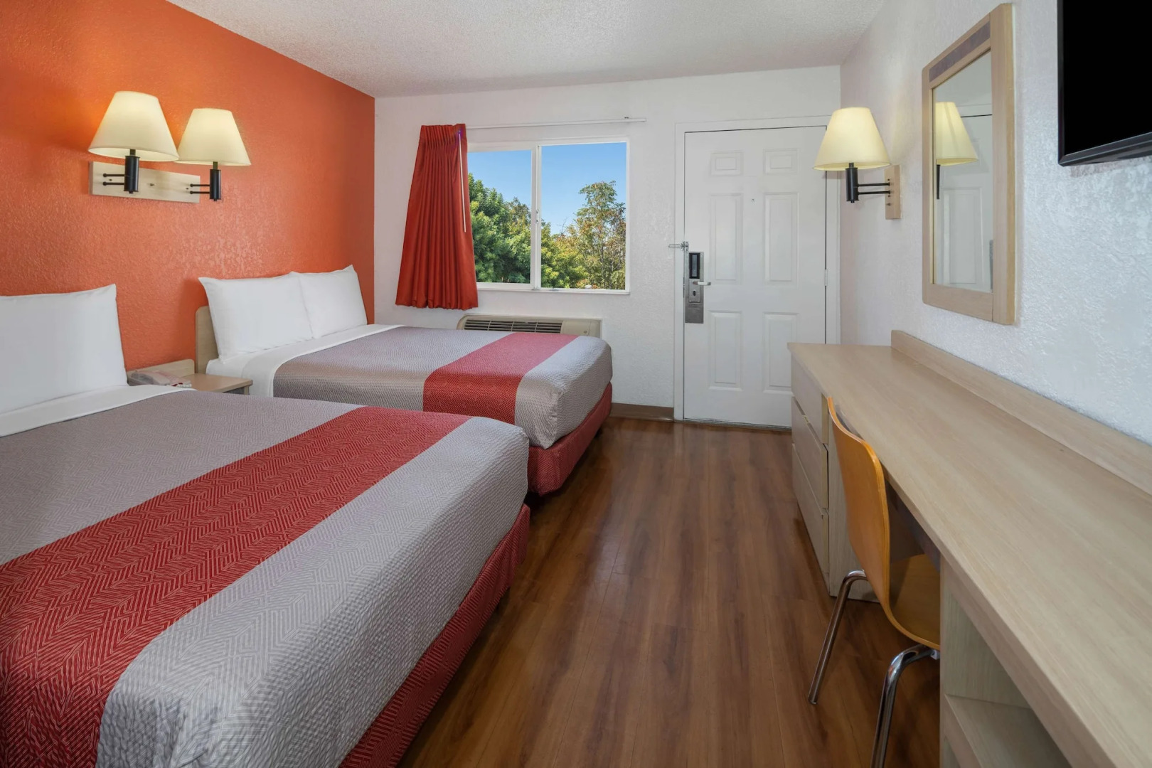 Motel 6 Los Angeles - Van Nuys North Hills