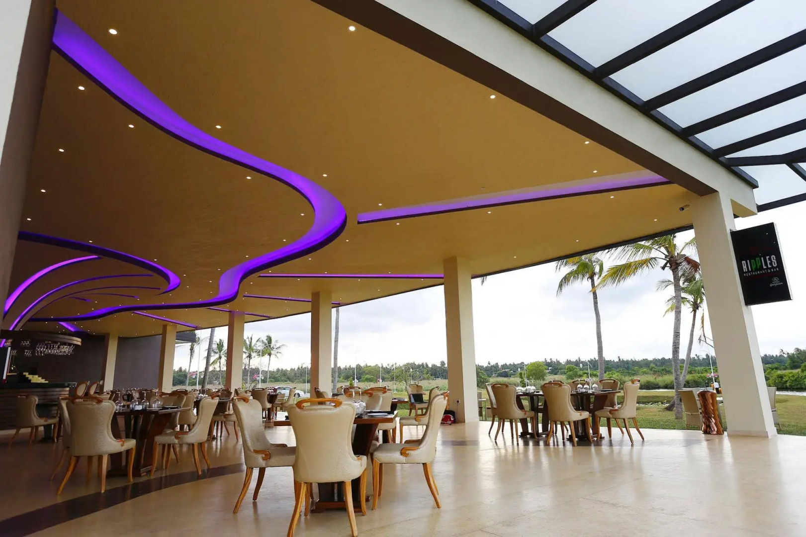 Avenra Gangaara Hotel