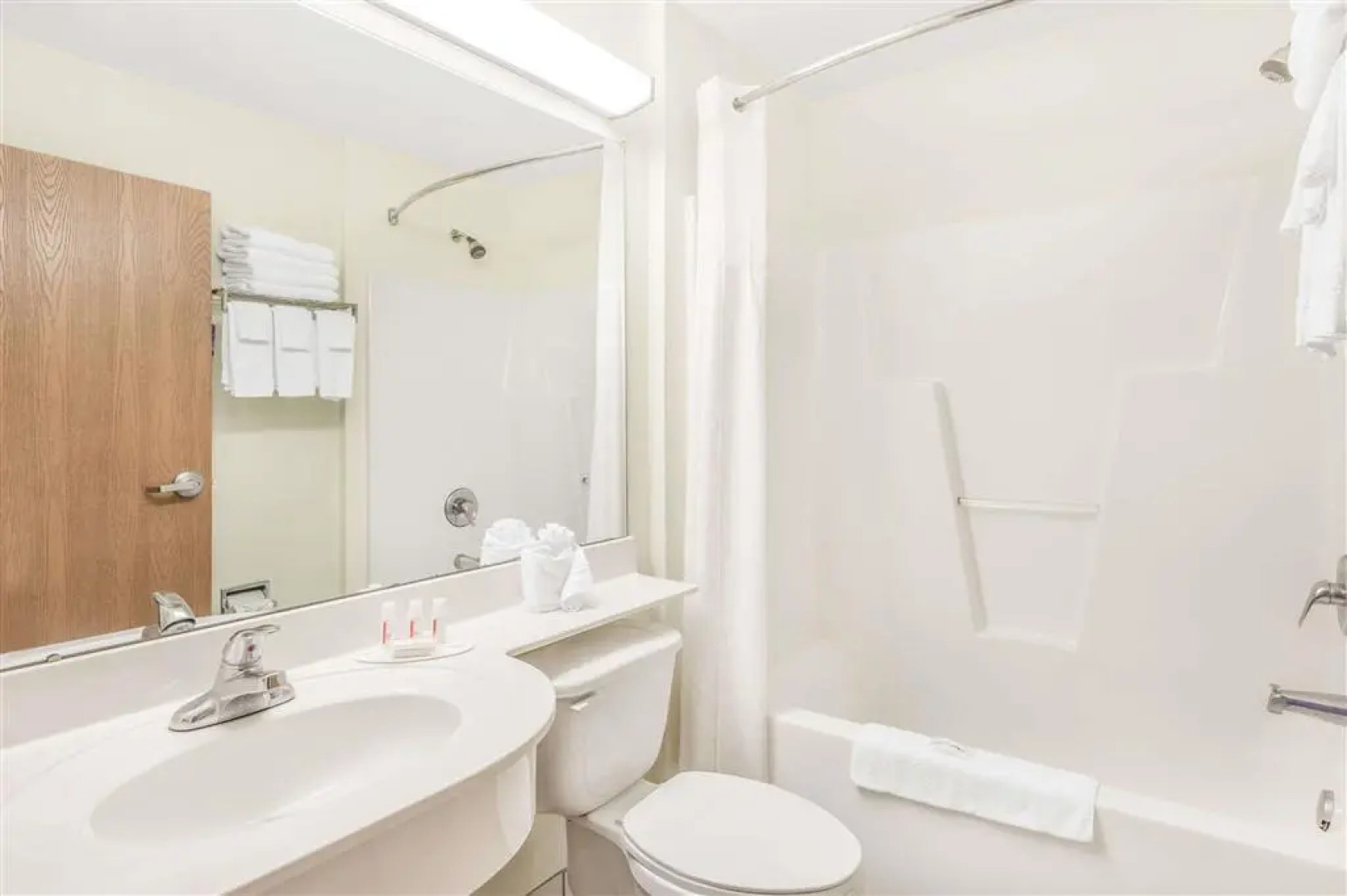 Microtel Inn & Suites by Wyndham Carolina Beach