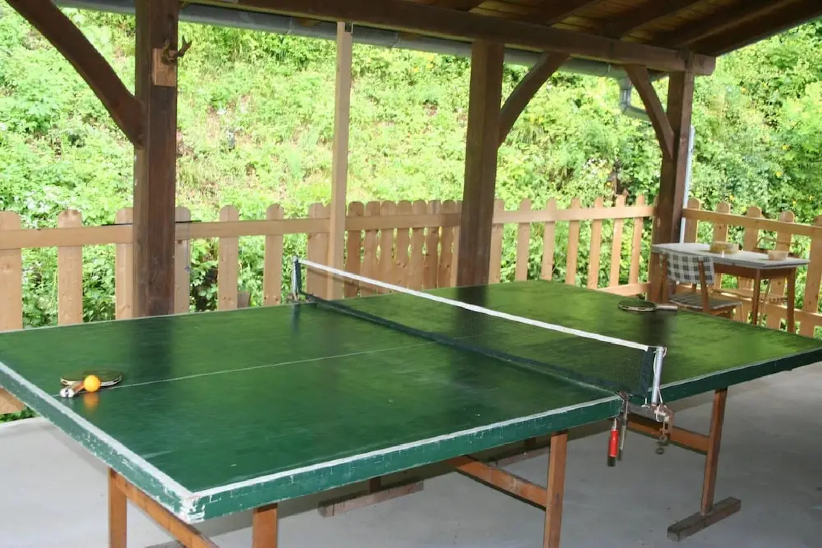 Hostel Flores in Zumberak eco-park