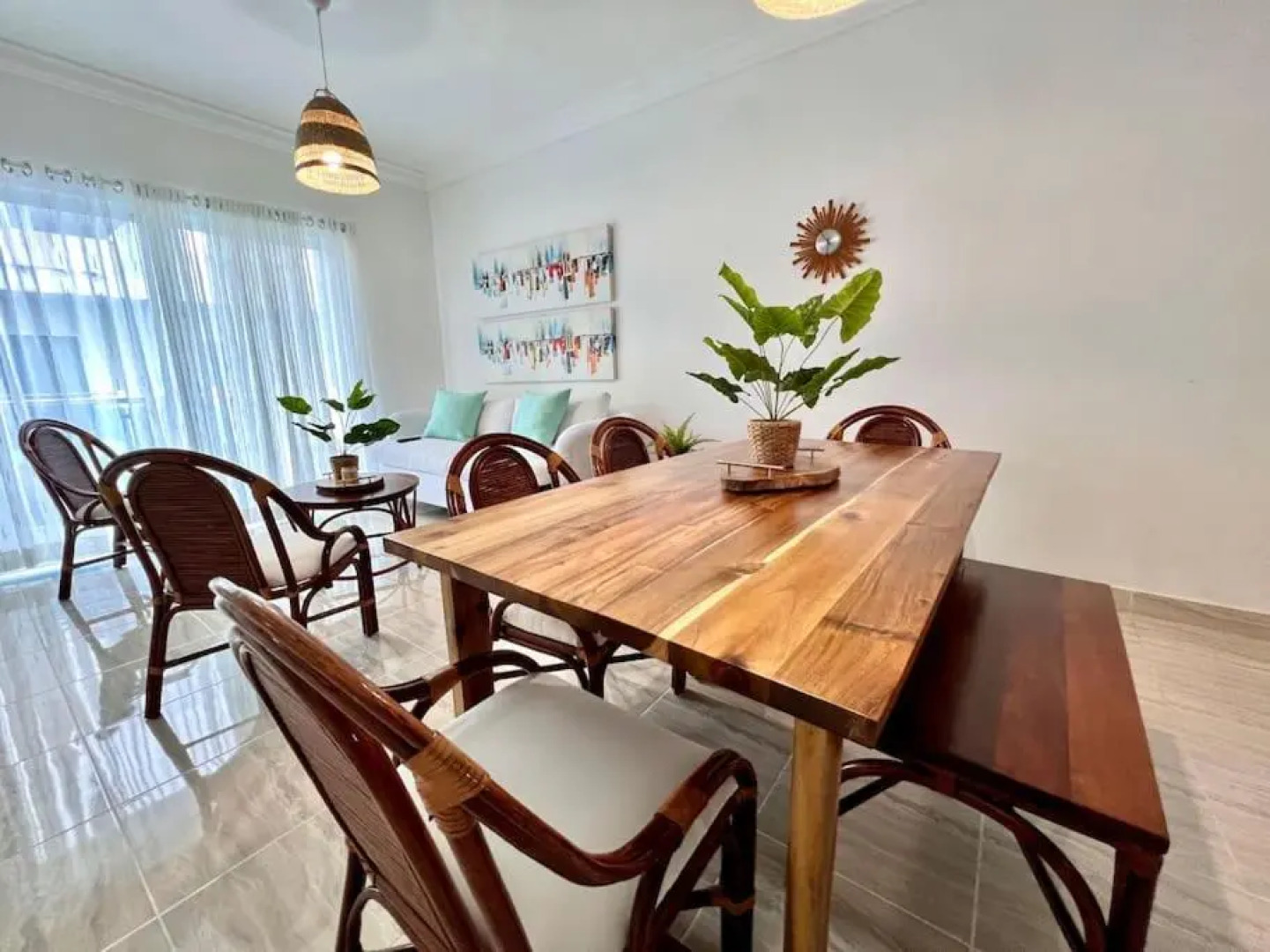 Amazing apartment in thecity 30mins from the beach