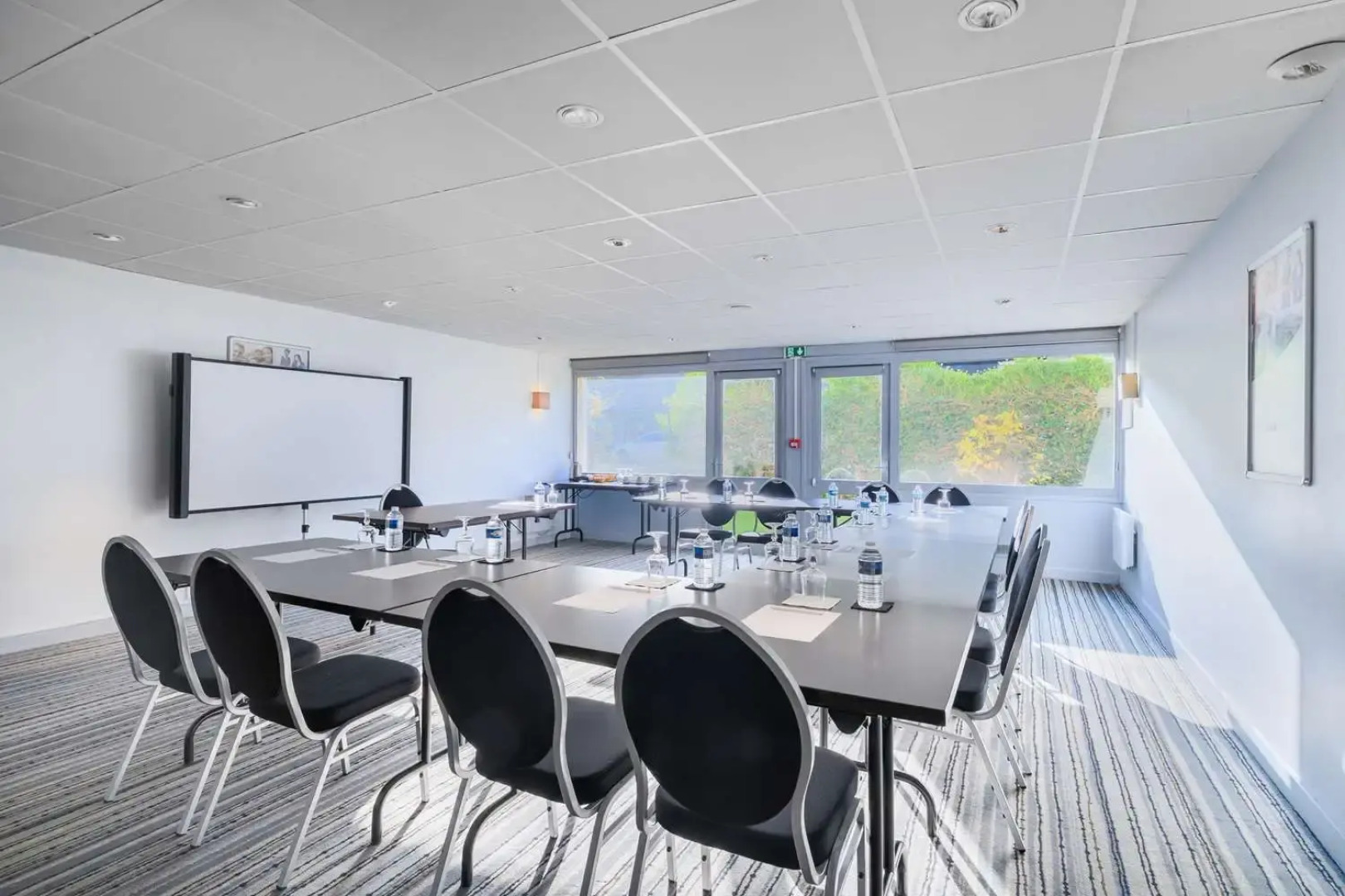 Kyriad Lille - Mons En Baroeul