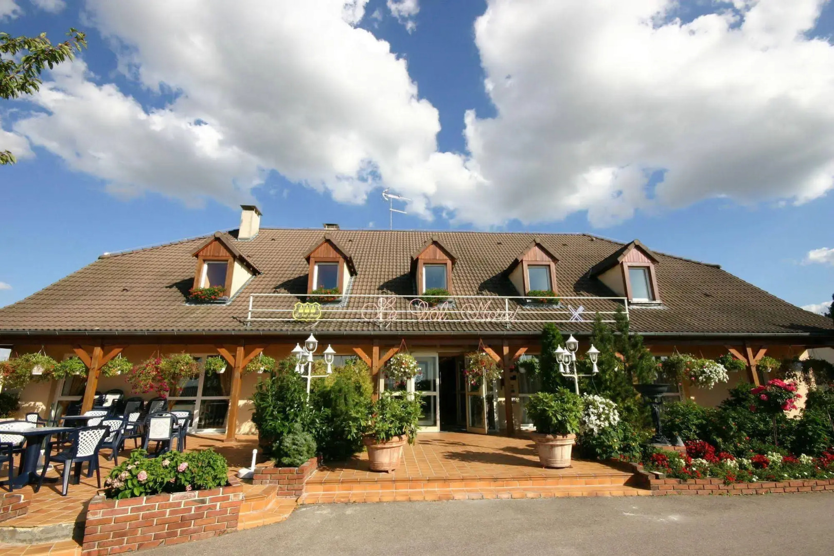 Hôtel Restaurant & Spa LE VAL MORET