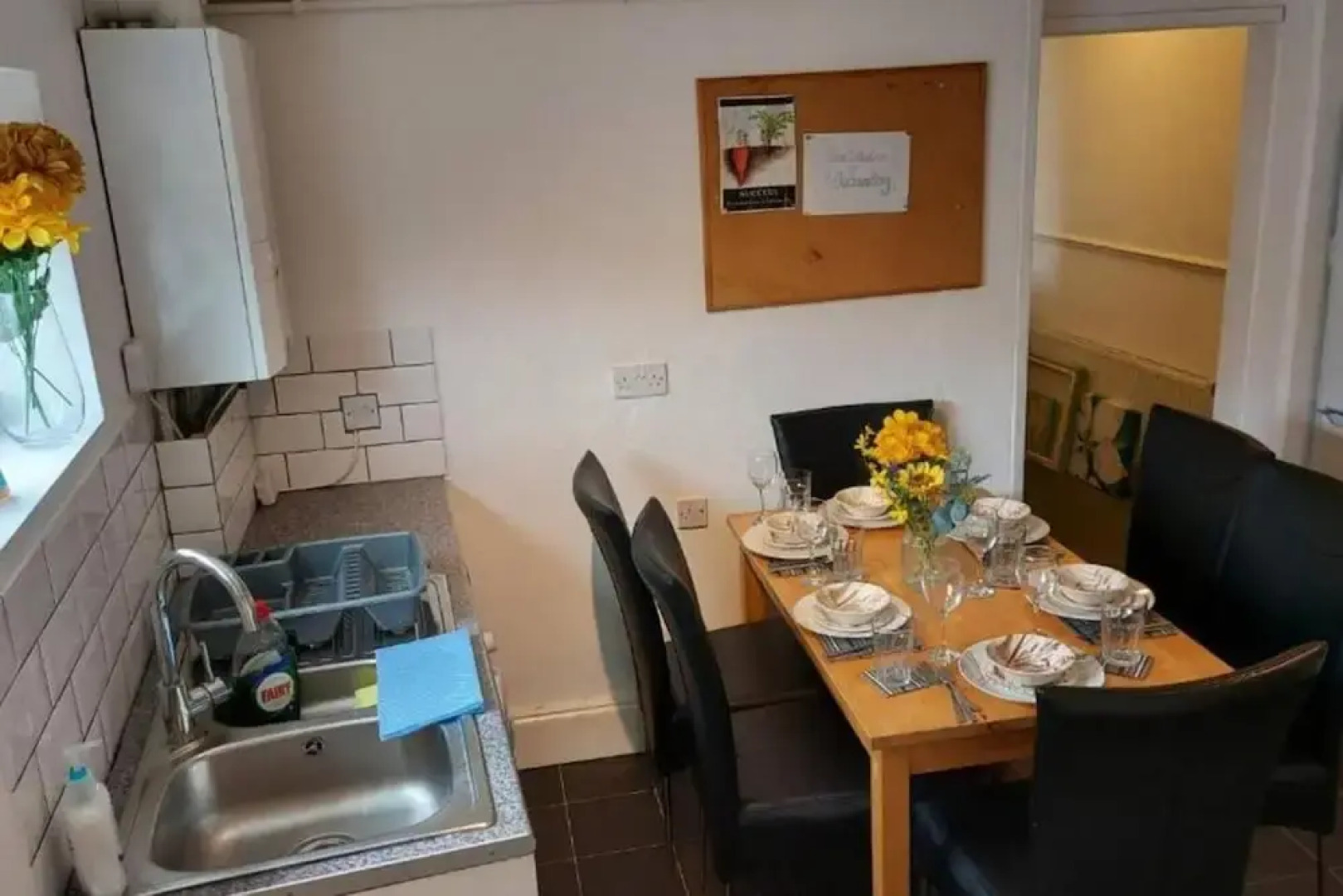 Gilling Villa Remarkable 4-bed House in Gillingham