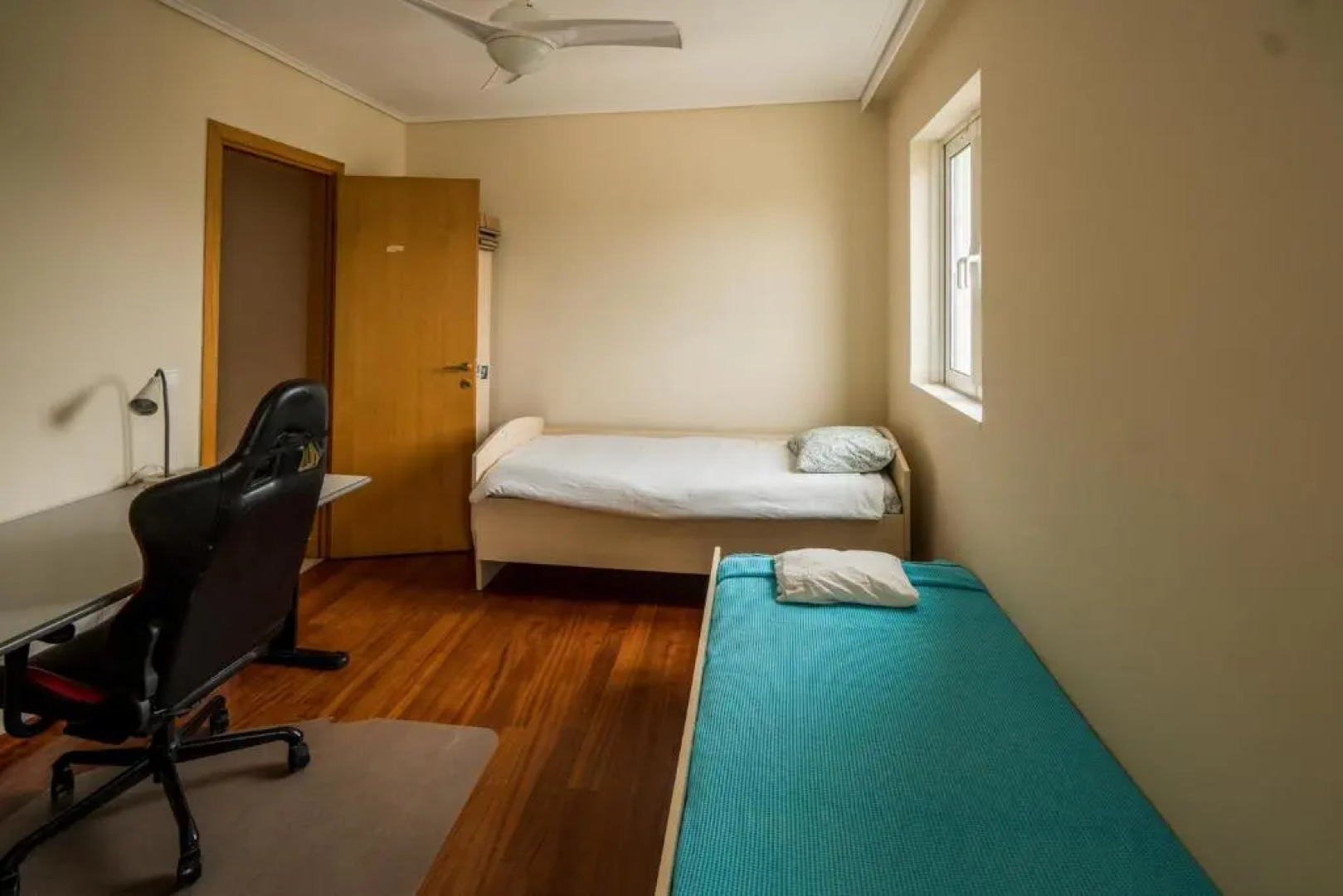 Family getaway, spacious and luxurious, sea view, terrace, next to Voula beach, 20min from center