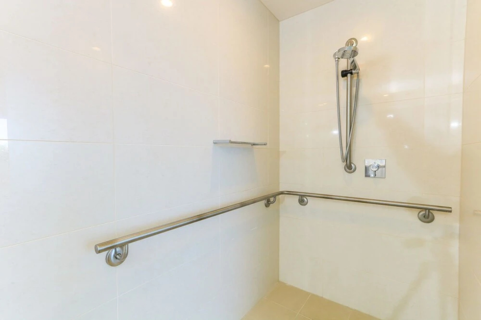 Azura Ocean View Holiday Apartment