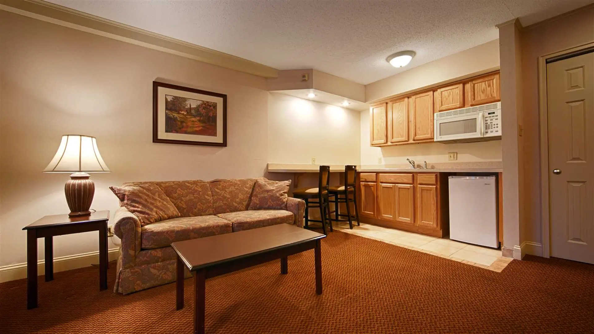 Red Roof Inn & Suites Hazleton