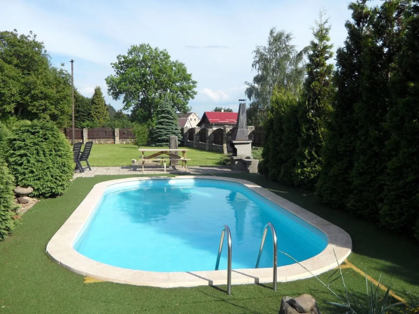 Spacious Holiday Home in Arnultovice With Swimming Pool