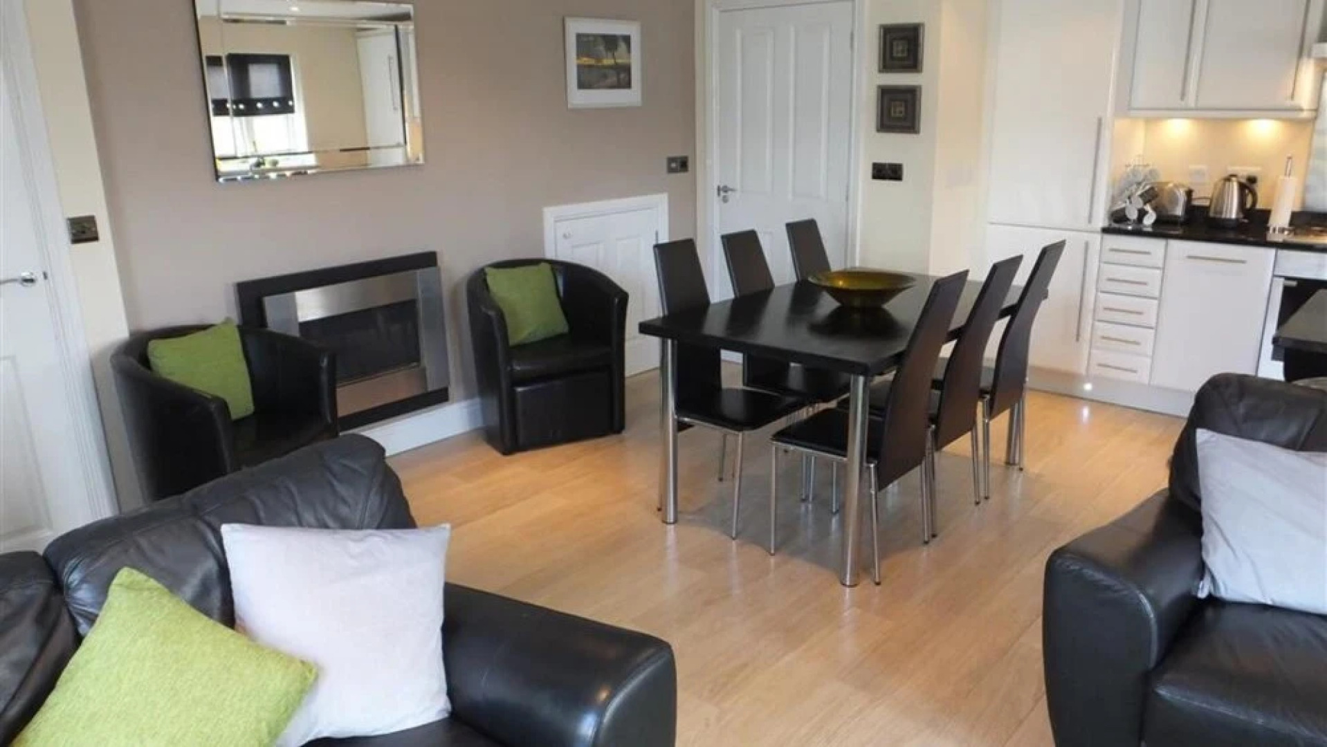 Park Place Court 3 Plas Bach