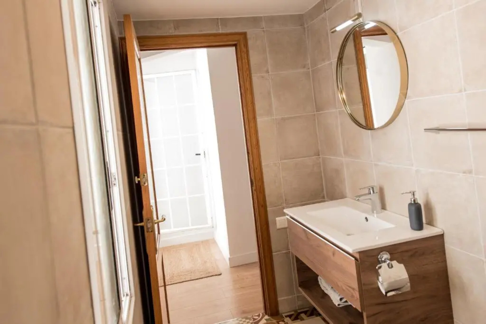 River Ebro Apartments