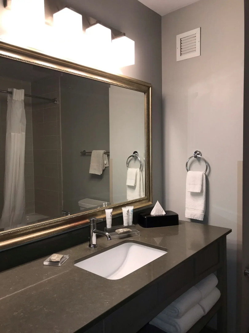 Country Inn & Suites by Radisson, Bemidji, MN