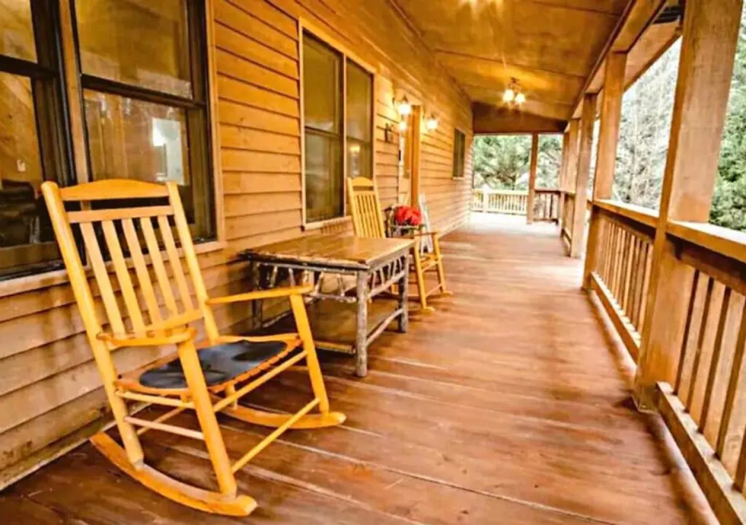 FAMILY FRIENDLY, Hot Tub, Fire pit, Pool Table, 2 Acres