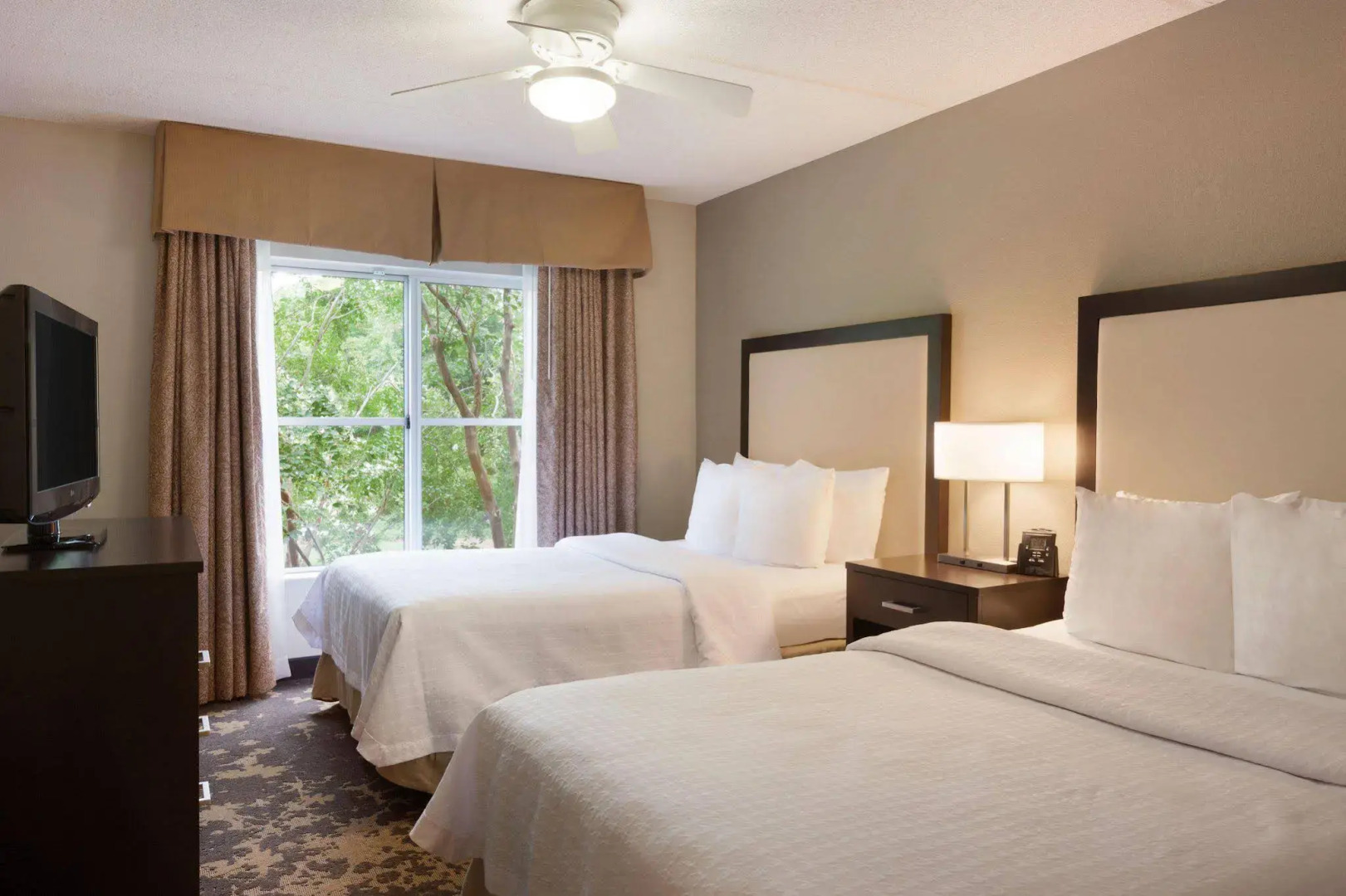 Homewood Suites by Hilton Charlotte Airport