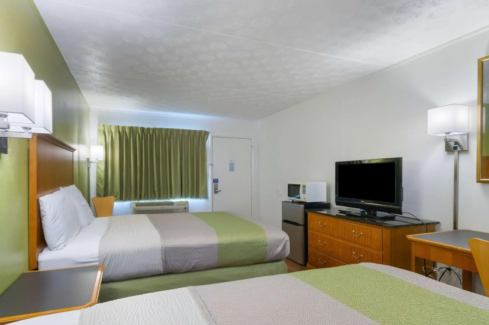 Motel 6 Parkersburg, WV