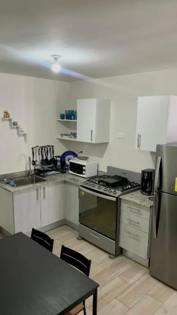 Delicado Apto con piscina, cerca de la playa 5 pax