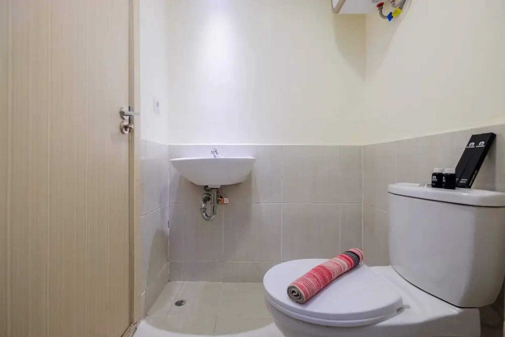 Brand New 2BR Meikarta Apartment