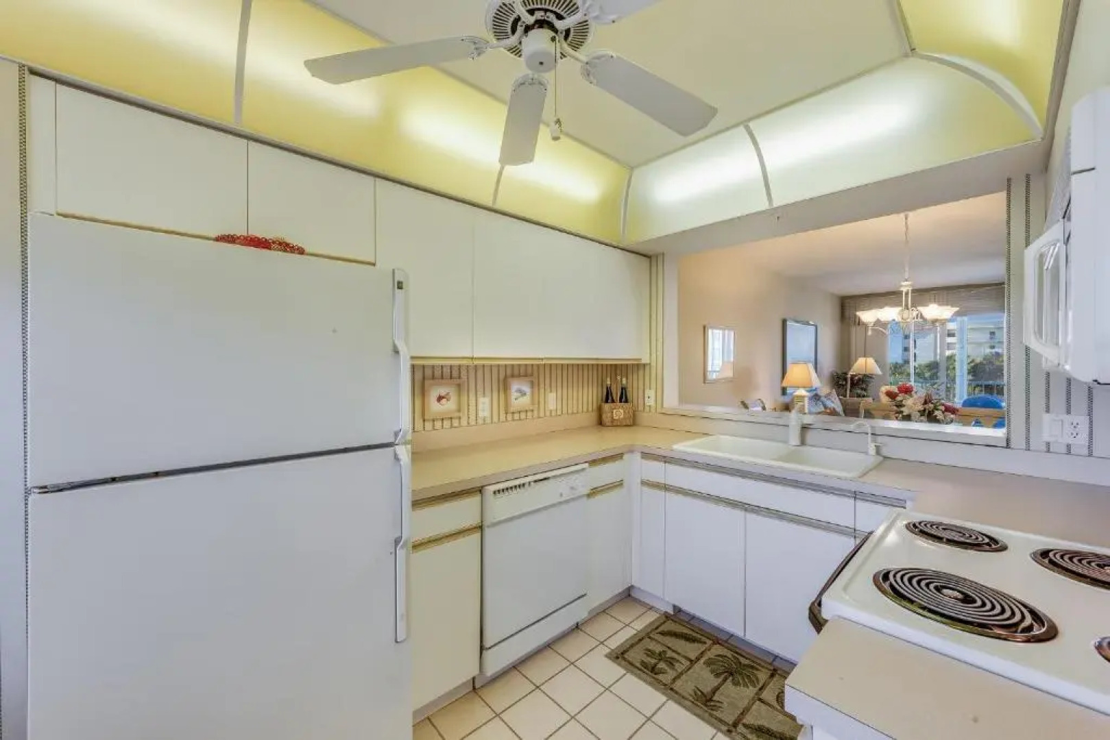 Hibiscus Pointe 733, 2 Bedrooms, WiFI, Heated Pool Access, Sleeps 6