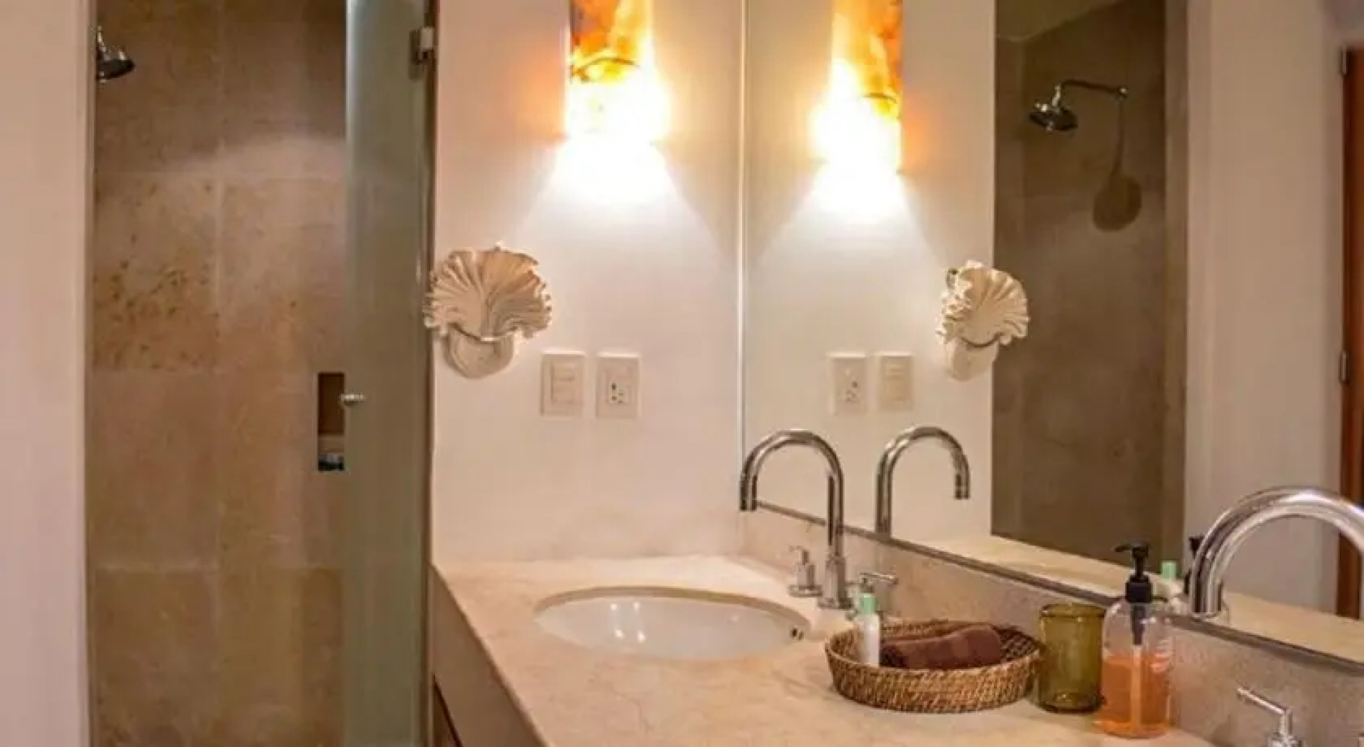 AYIA - Condo Gaviota