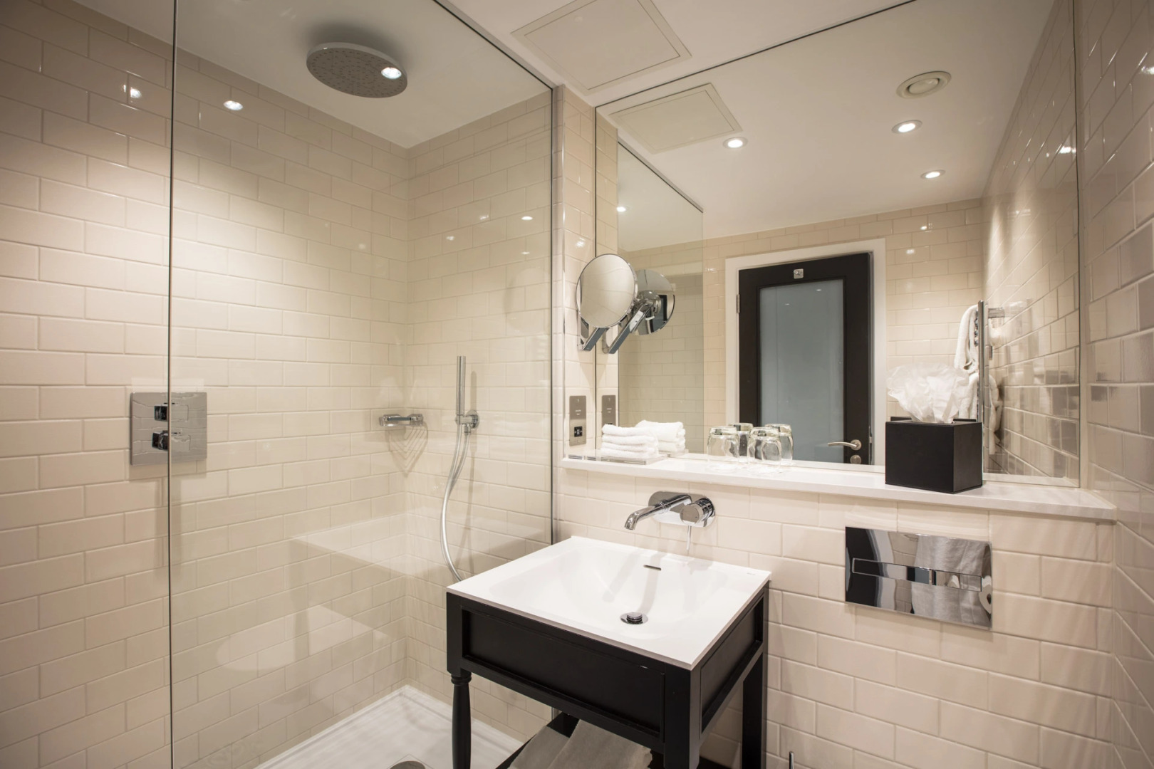 Отель The Clermont London, Victoria