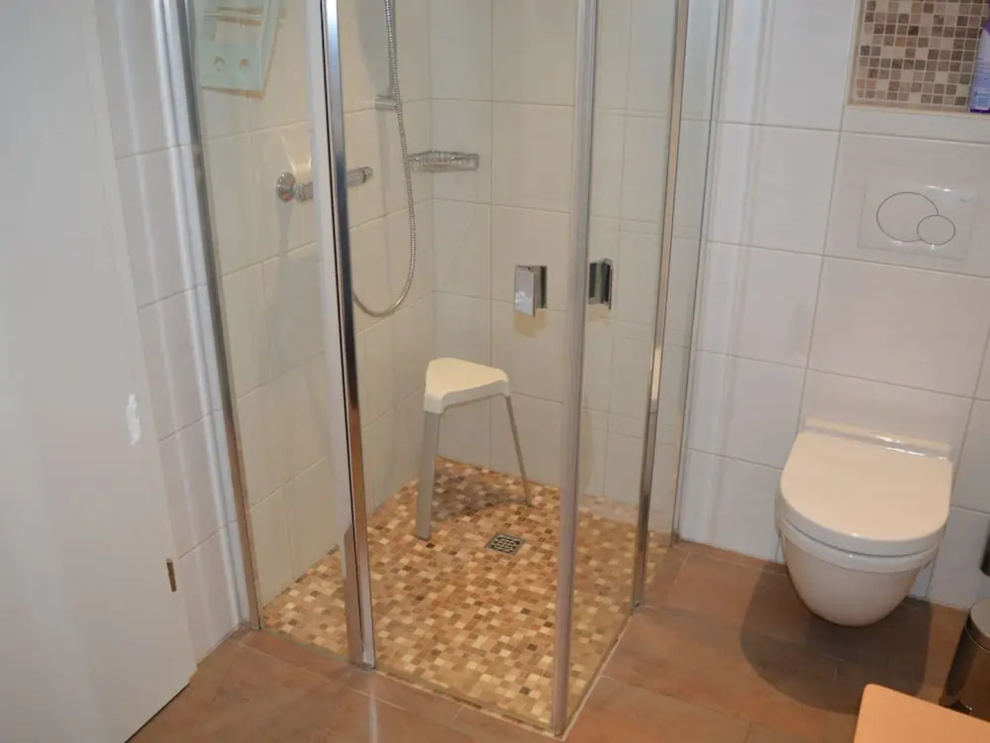 Lindern Woodland Mansion