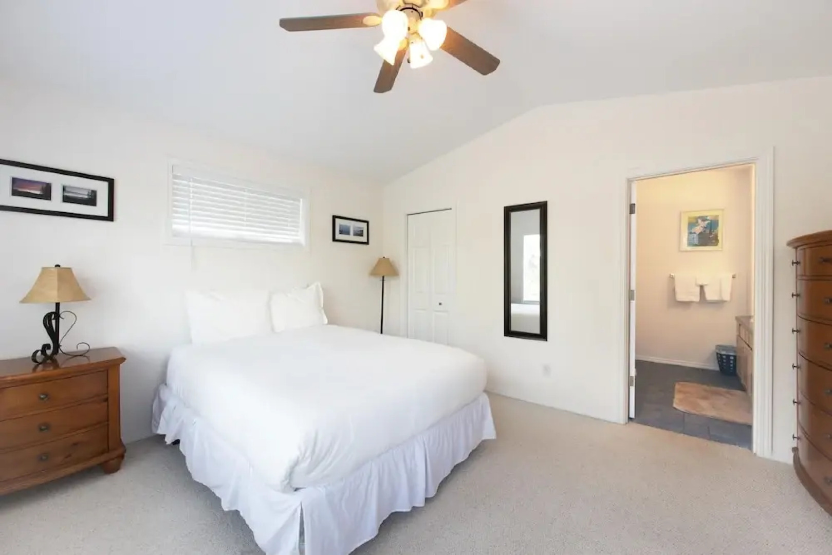 River Ranch 2 Bedroom Home by RedAwning