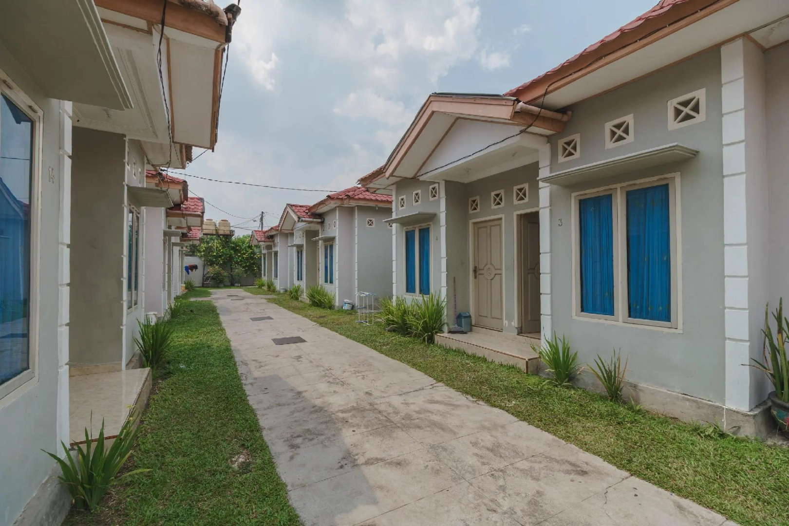 RedDoorz near Watervang Lubuk Linggau 2