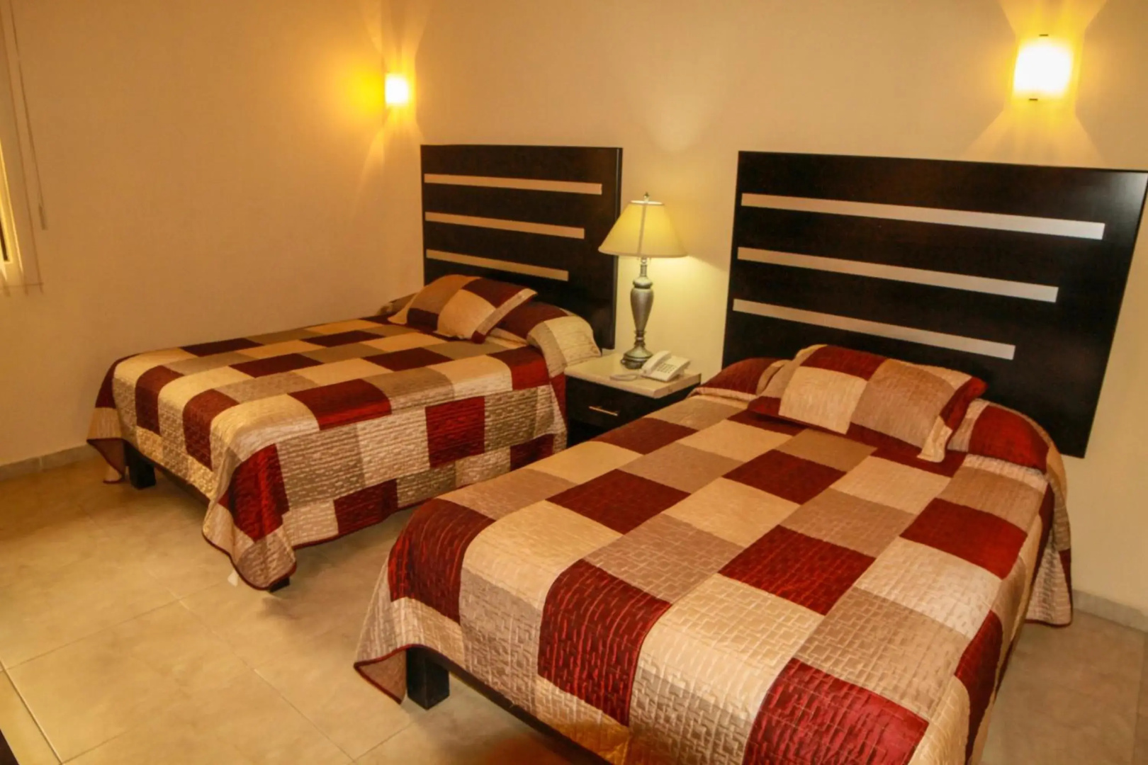 El Refugio de Don Carlos Hotel & Suites