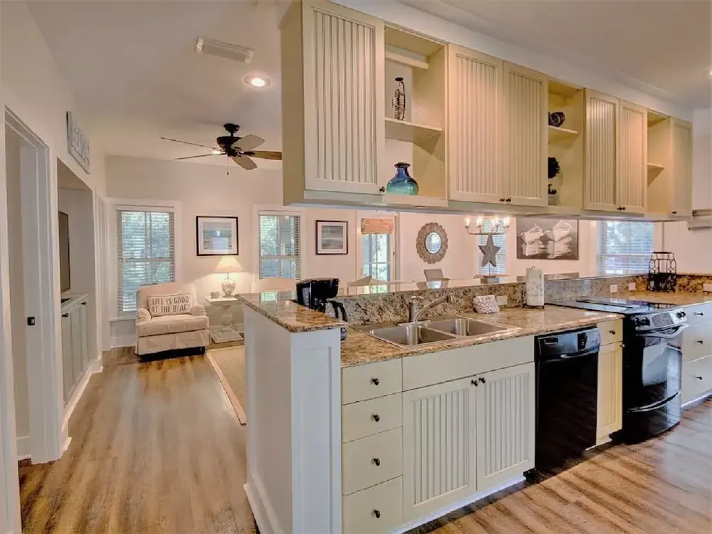 Magnolia Cottages by the Sea by Panhandle Getaways